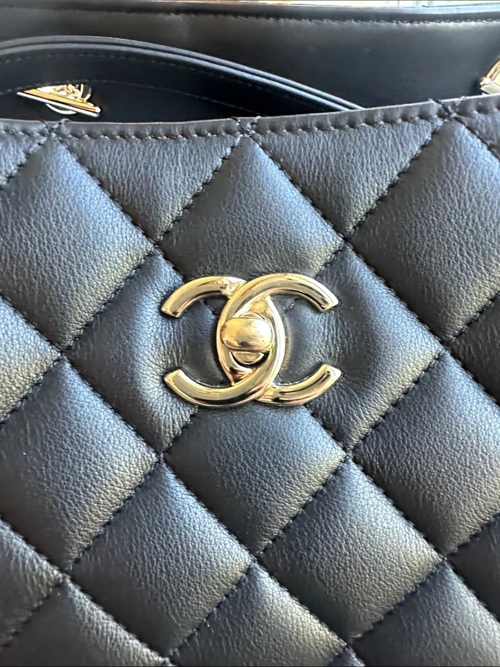 CHANEL quilted tote